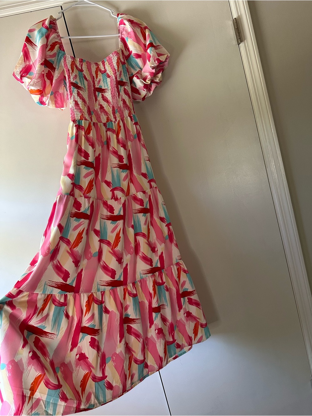 Source Unknown Pink Brushstroke Maxi Dress with Puff Sleeves